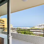 Апартаменты Fabulous New 2 Bedroom In Адехе