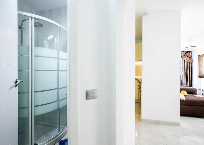 Fabulous New 2 Bedroom In *