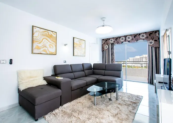 Fabulous New 2 Bedroom In アパート *